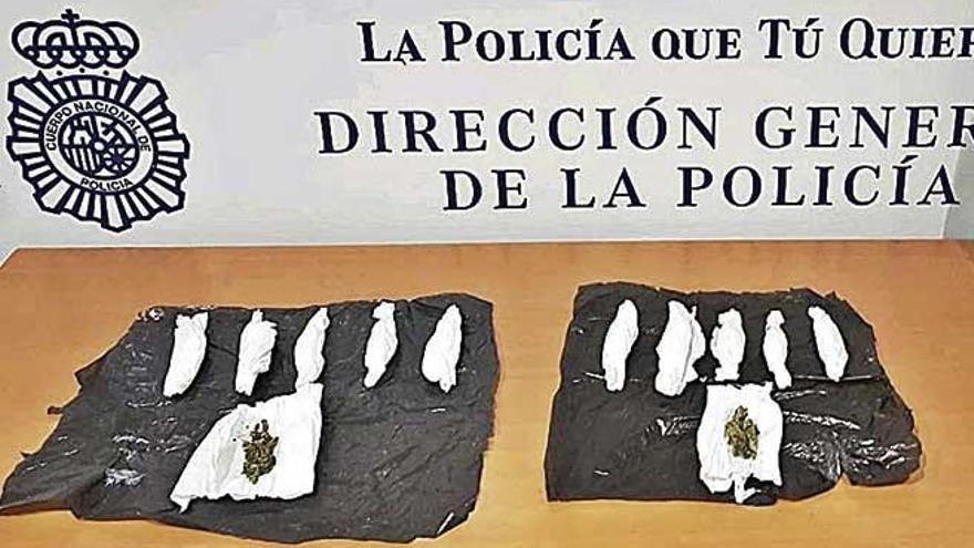 Marihuana intervenida al adolescente detenido.