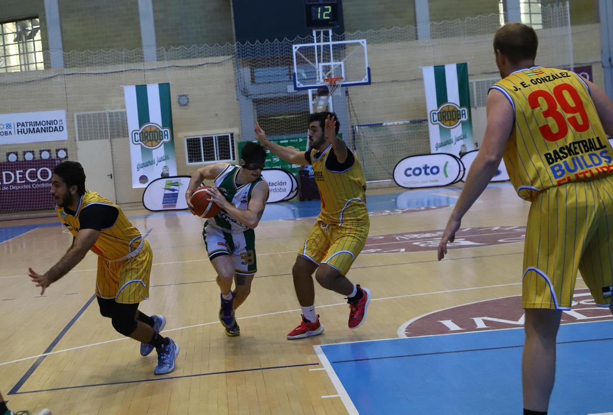 Coto Córdoba Baloncesto-Portuense: el partido de Liga EBA en imágenes