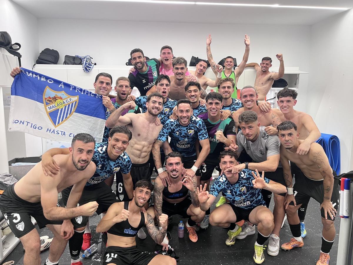 El Málaga CF celebra la victoria contra el Ceuta.