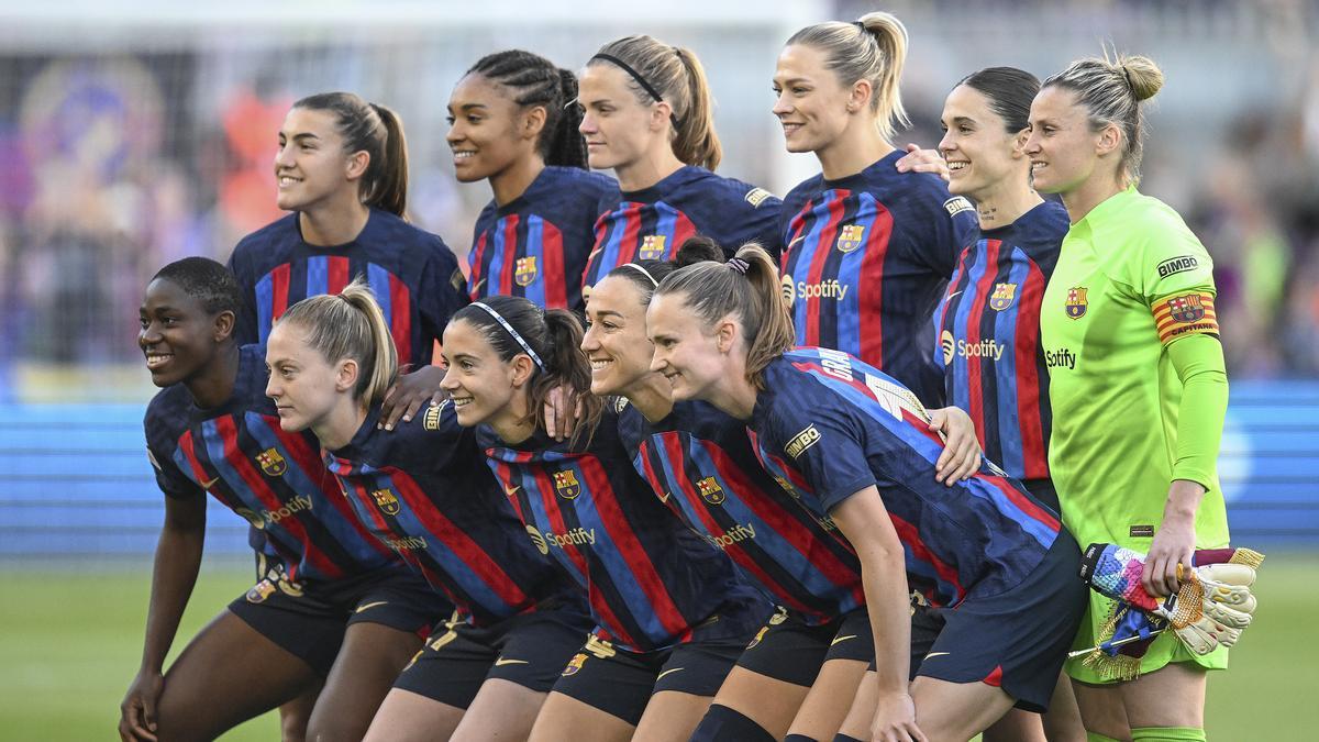 El equipo titular azulgrana durante el partido de vuelta de los 1/4 de final de la Champions femenina contra la Roma