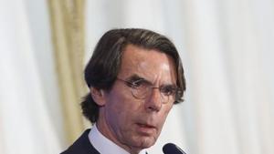 Aznar demana a Feijóo una "majoria nacional" que apel·li a dreta i esquerra