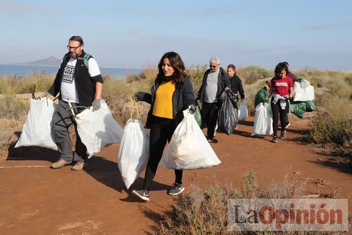 SOS Mar Menor retira dos toneladas de basura