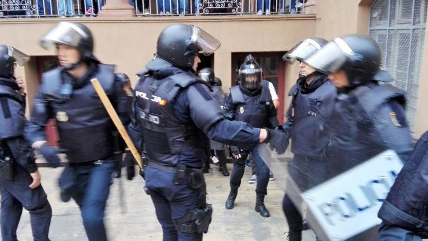 Interior envia a 600 antiavalots de la Policia Nacional a Catalunya per la Diada i l&#039;1-O