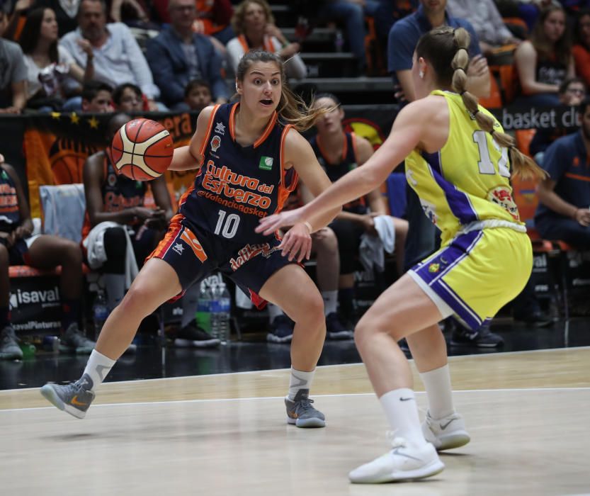 VALENCIA BASKET FEMENINO VS PICKEN CLARET