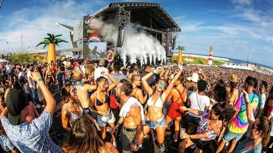 Reggaeton Beach Festival, dos días de música urbana en Can Picafort