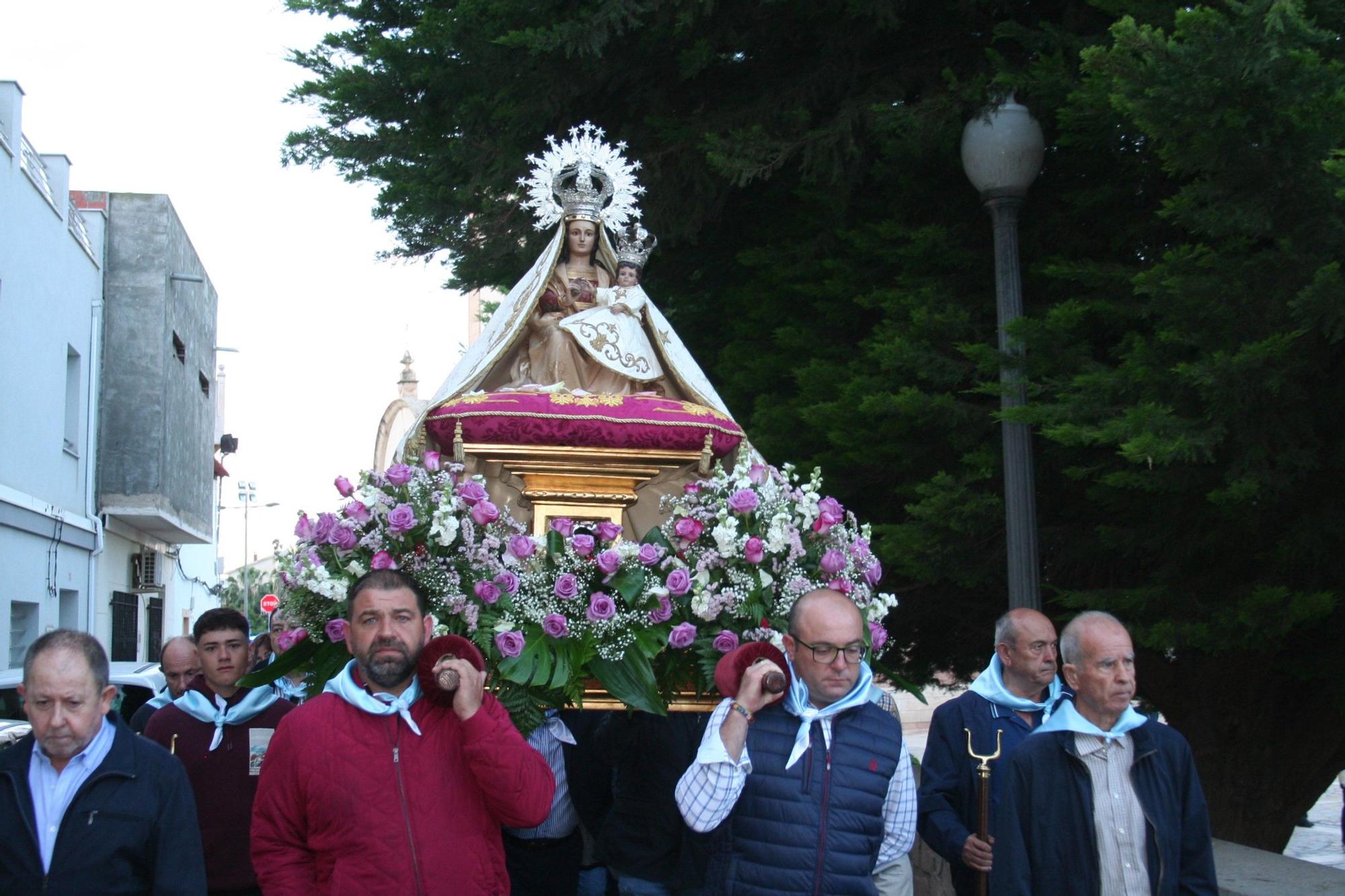 La Patrona de Lorca sale en procesión por el convento