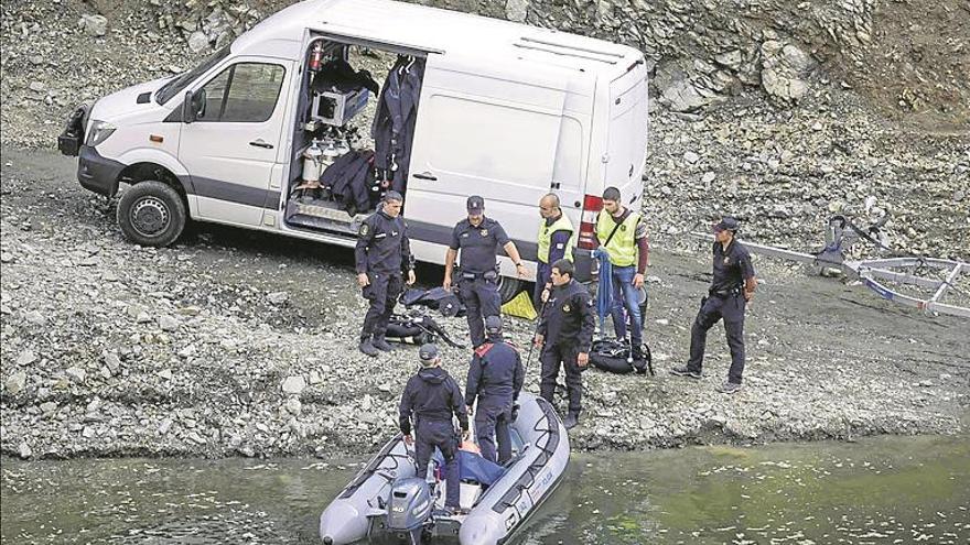 La mujer de susqueda recibió un tiro en la cabeza