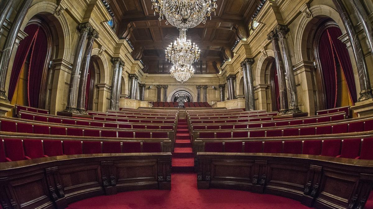 Vista del hemiciclo del Parlament vacío.