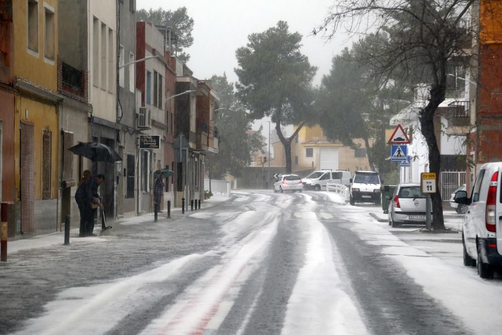 La Ribera cubierta de granizo