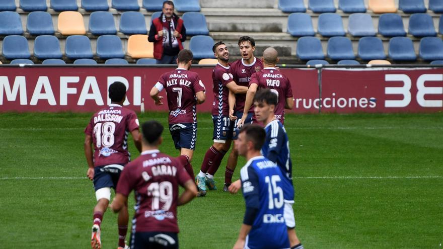 El Pontevedra se prepara para el Compostela con dos rivales propicios