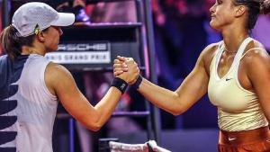 Swiatek y Sabalenka, en la final de Stuttgart.