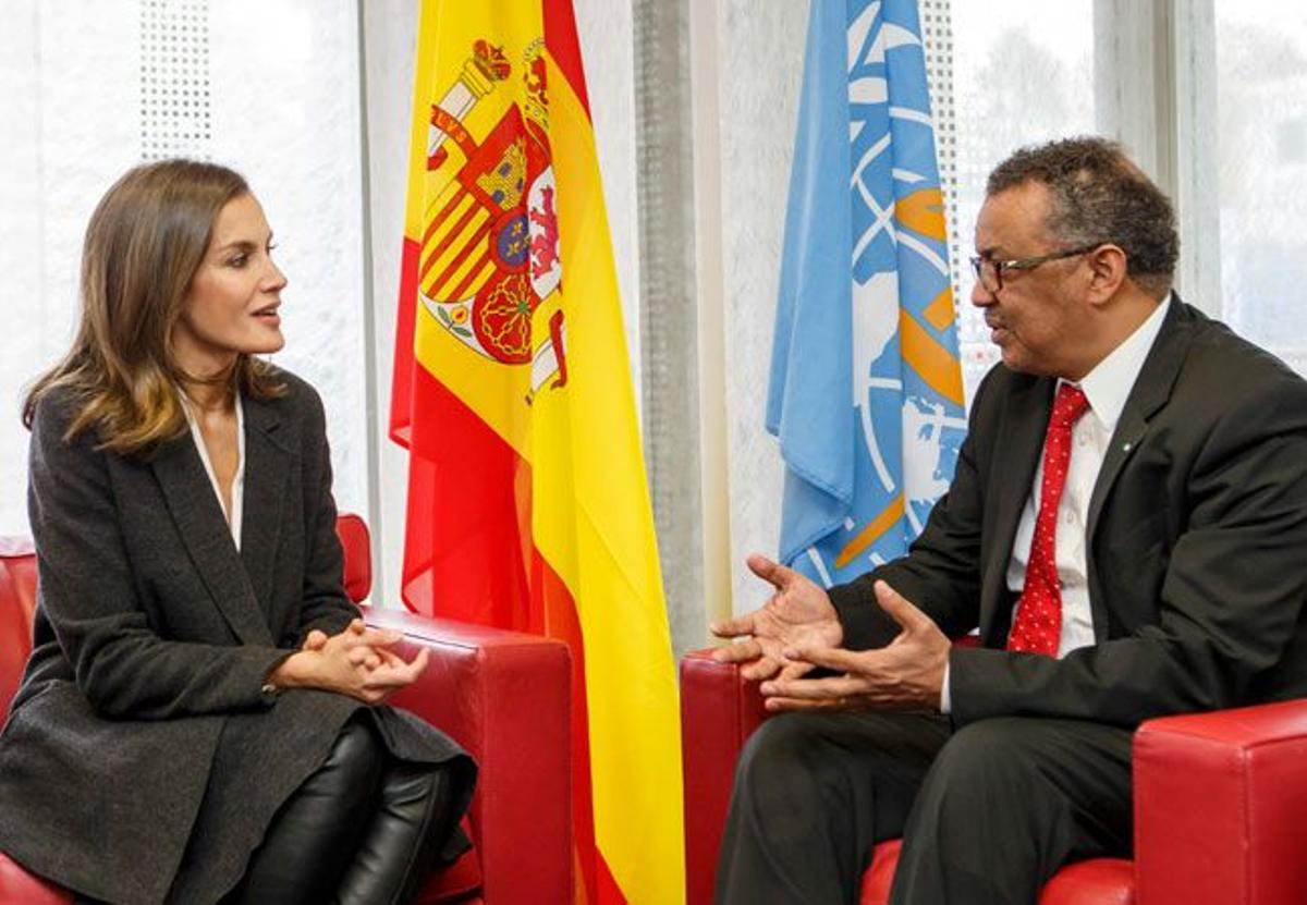 Letizia Ortiz con el Director General de la OMS