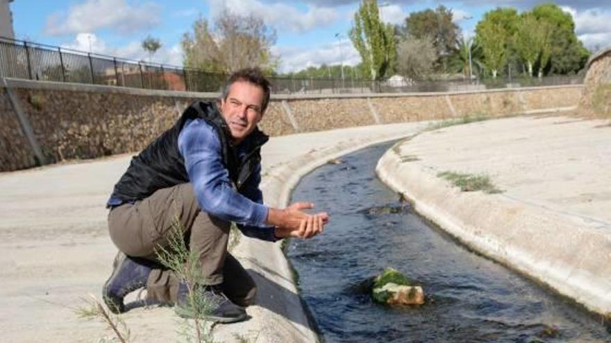 El concejal Javier Martínez es uno de los grandes artífices de la protección del río Vinalopó.