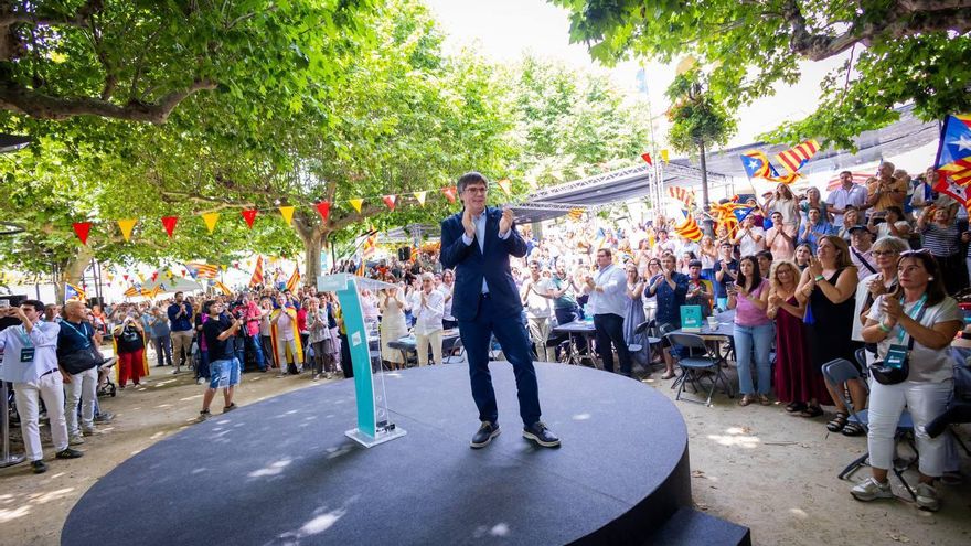 Puigdemont avisa a Sánchez de que no dé por descontado su apoyo y carga contra &quot;extremos y populismos&quot;