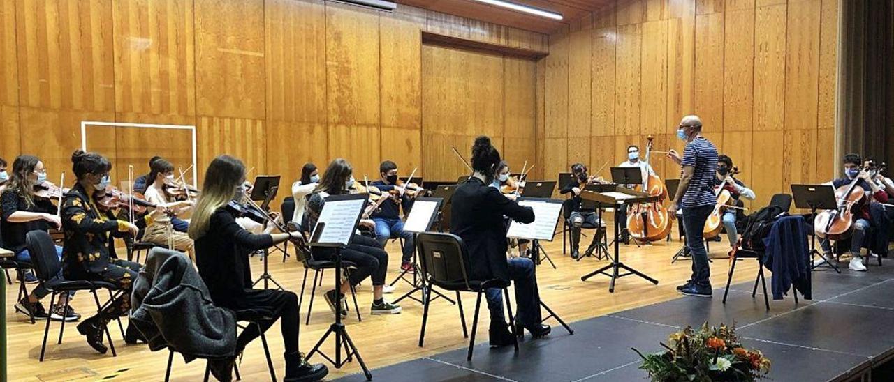 Los ensayos de una de las orquestas del Conservatorio Superior, ayer en su Auditorio.
