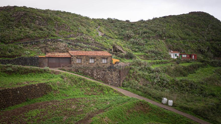 Чинамада: селище-балкон, що виживає на краю світу
