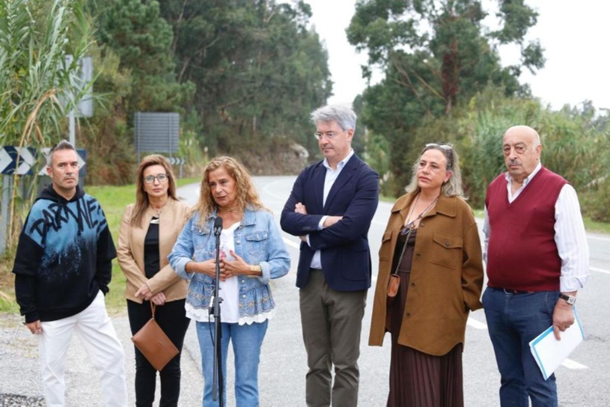 Una de las apariciones públicas de Noemi Outeda en su etapa como concejala y diputada provincial. Una de las apariciones públicas de Noemi Outeda en su etapa como concejala y diputada provincial.