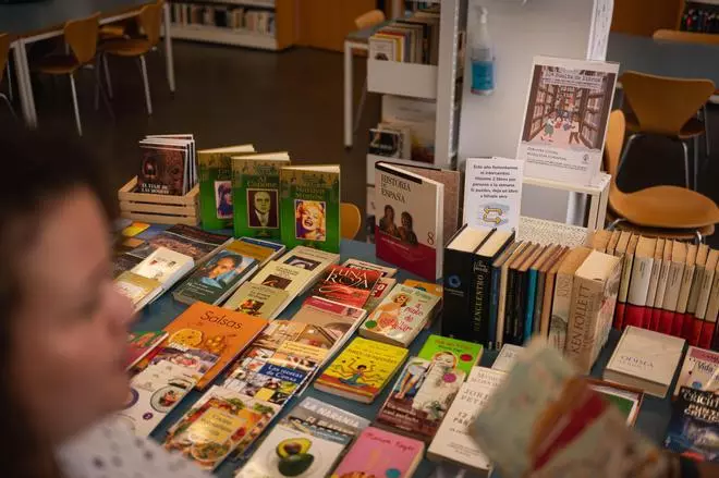 Décima edición de la Suelta de Libros de Santa Úrsula con la participación activa de la ciudadanía.