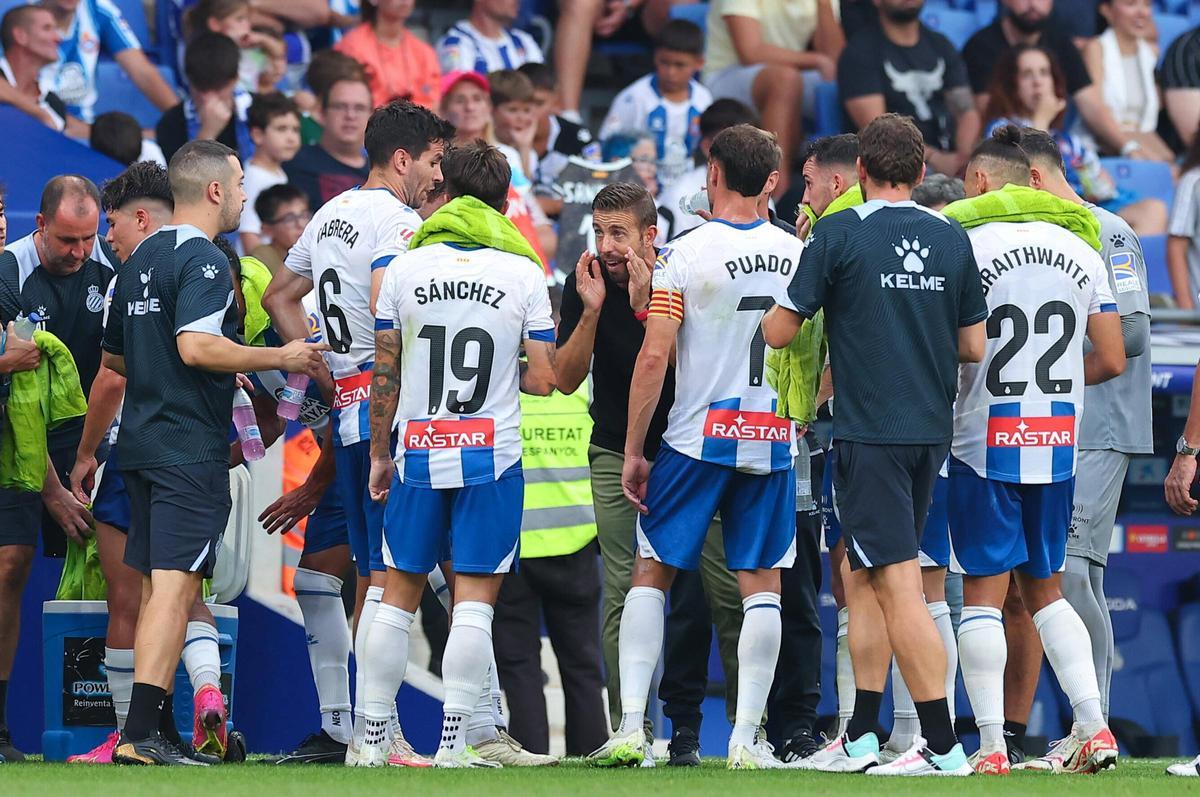 Los jugadores del Espanyol celebrando un gol ante el Eldense
