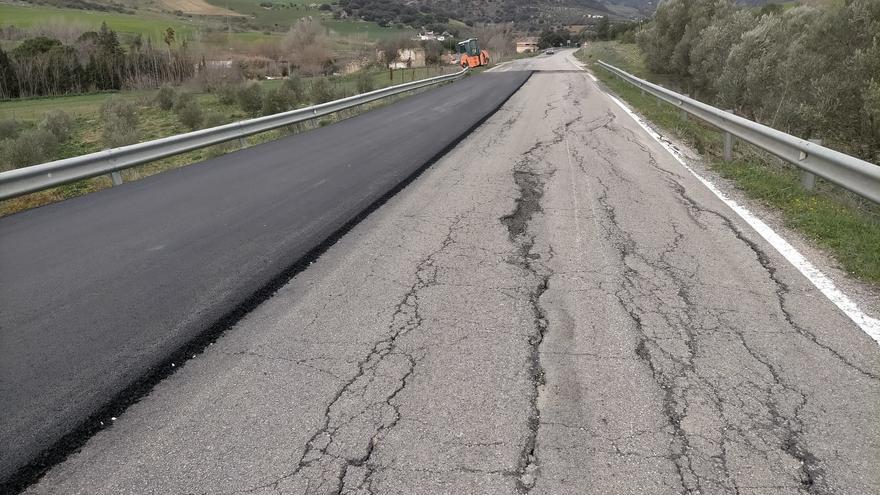 La Diputación de Málaga mejora varios tramos de dos carreteras del entorno de Benaoján