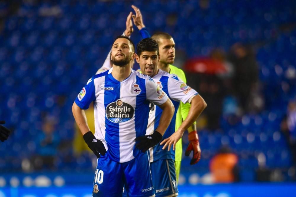 El Dépor cae en Riazor ante el Valencia