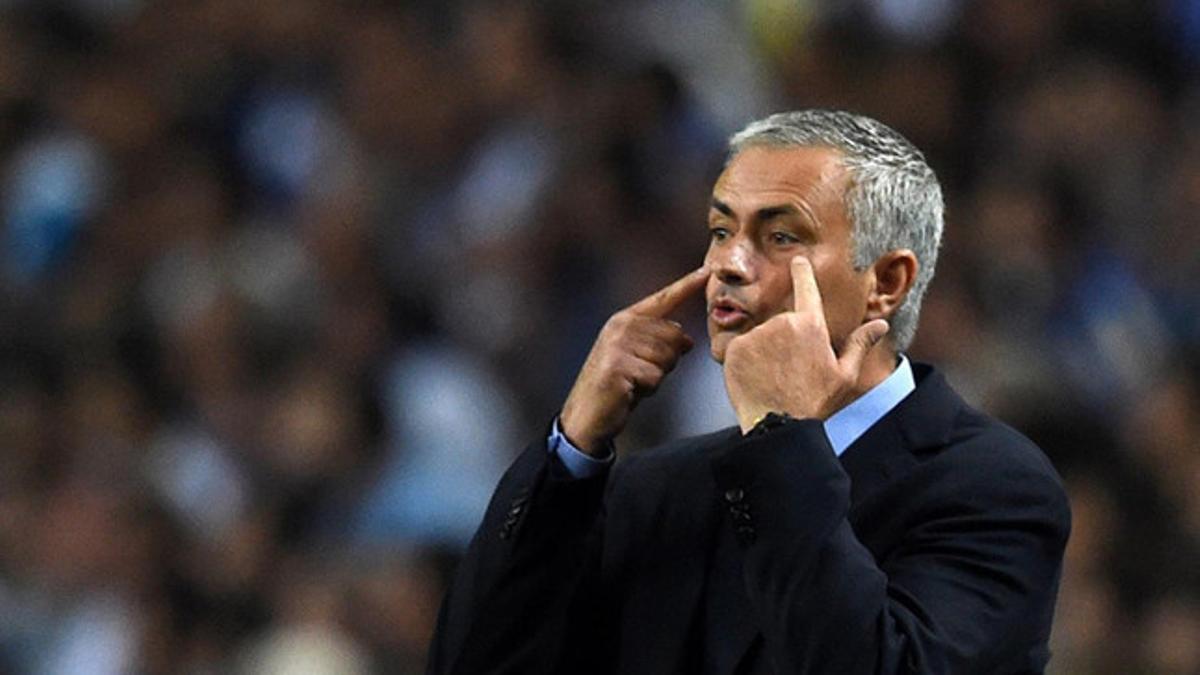 Mourinho busca soluciones en el Chelsea