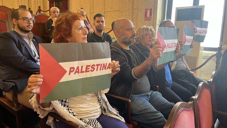 Morillas lamenta la ‘desbandá’ palestina y el PP la acusa de exaltación del terrorismo