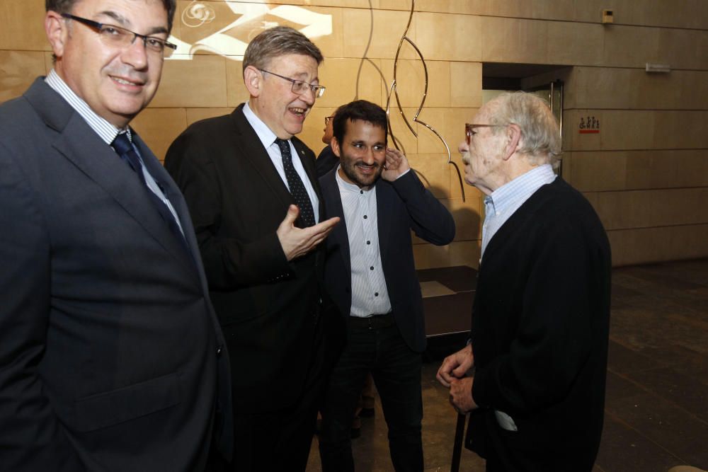 Entrega del premio Julio González a Andreu Alfaro