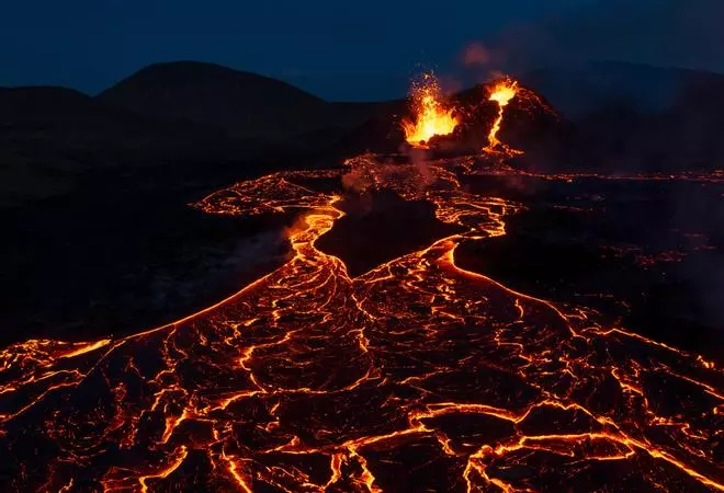 Un volcán entra en erupción en Islandia