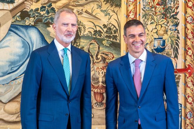 El rey Felipe VI y el presidente del gobierno en la Almudaina
