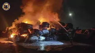 Los incendios obligan a acelerar la retirada de coches y residuos en 100 campas de los municipios afectados por la DANA
