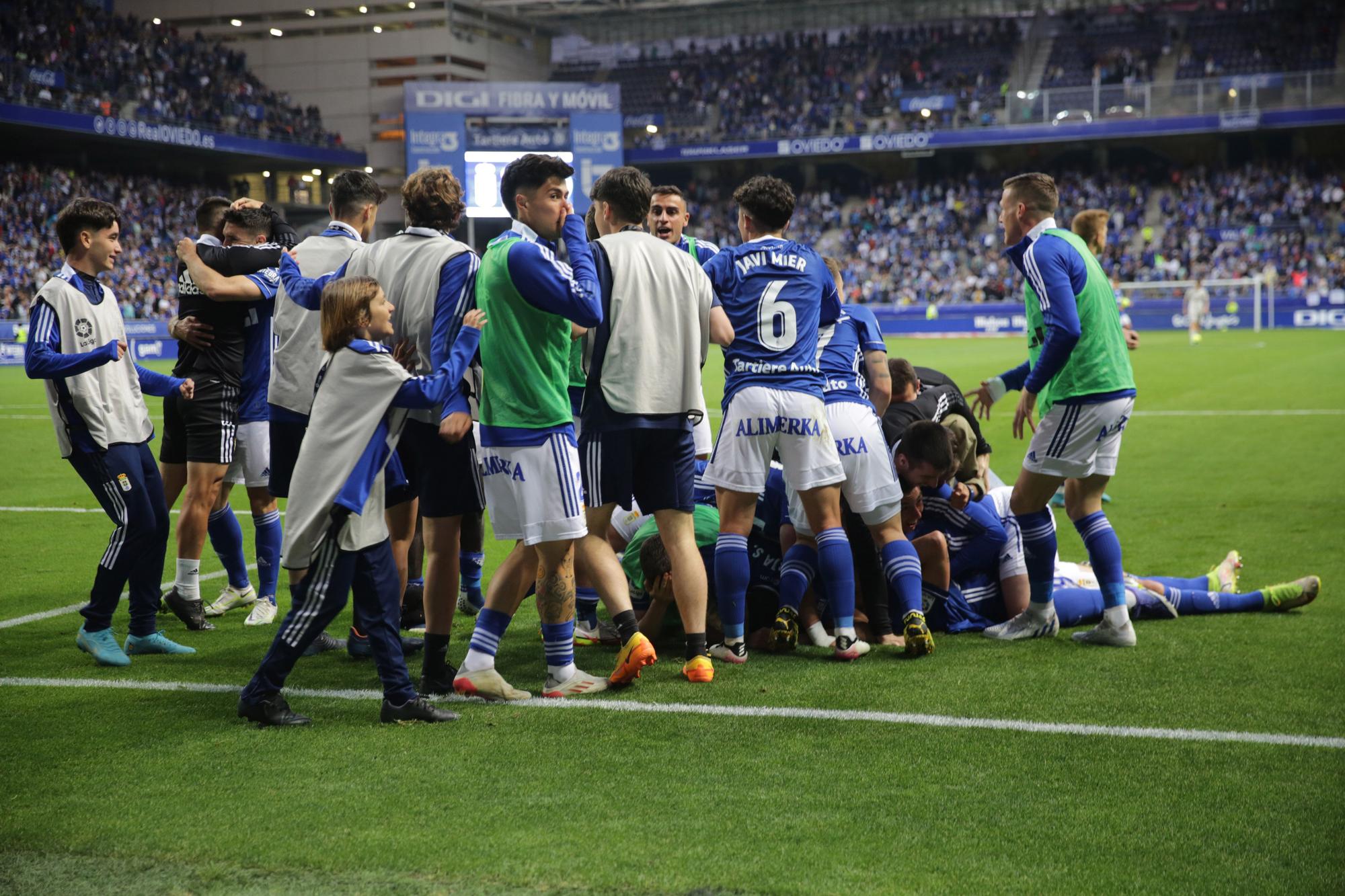 El partido del Oviedo ante el Ibiza, en imágenes