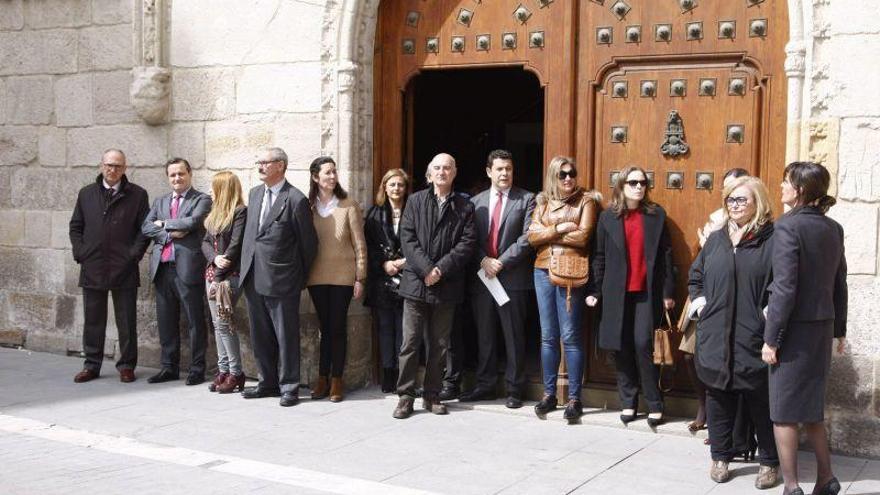 Jueces y fiscales, concentrados a las puertas del Palacio de Justicia de Zamora