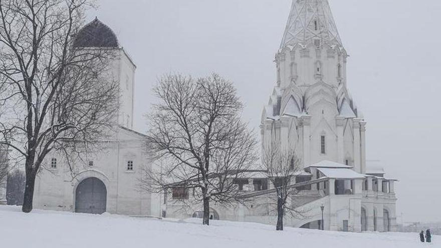 Las bajas temperaturas -en la imagen, Moscú- también azotan a Rusia.