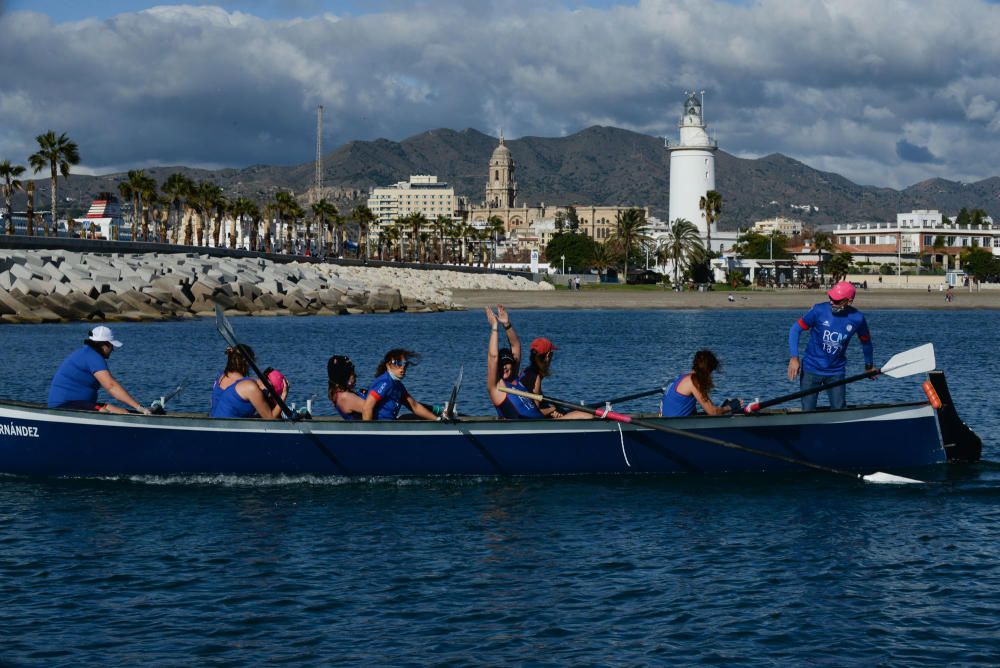 Las imágenes de la regata de invierno de remo de banco fijo 'Ciudad de Málaga'