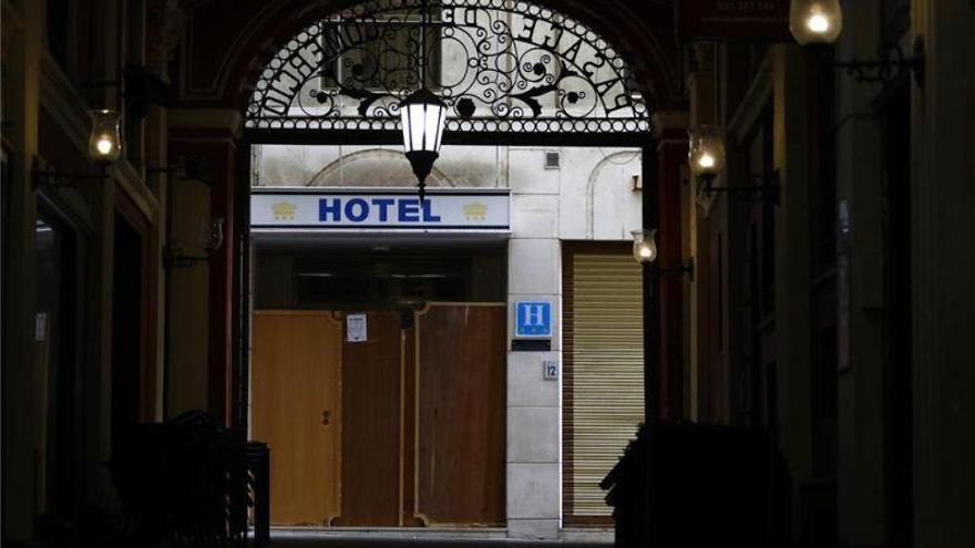 Los hoteles preparan el retorno, pero muchos esperarán a la fase 3