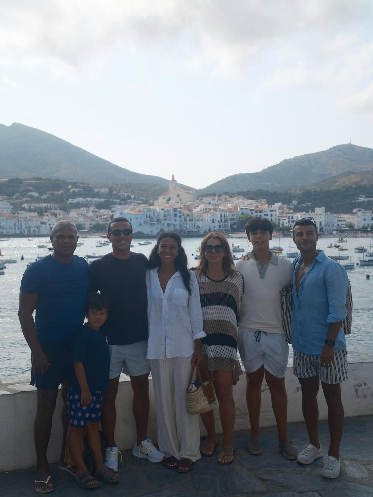 La familia Alcántara al completo en Cadaqués