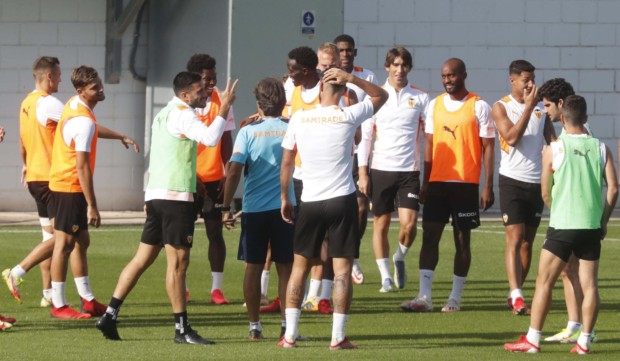 Último entrenamiento del Valencia antes de enfrentarse al Barça