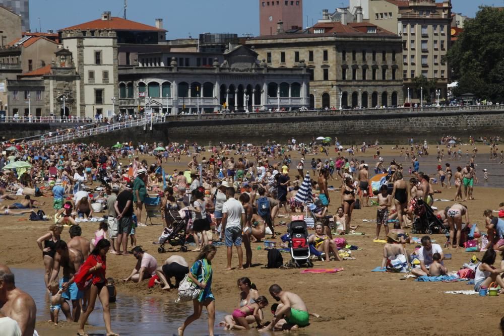 Día de playa en Asturias