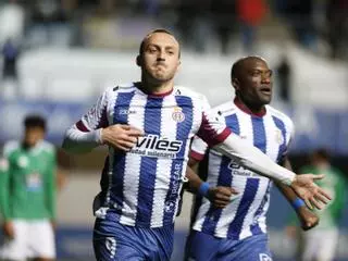 El patrocinio del Ayuntamiento al Real Avilés (que asciende a 225.000 euros), pendiente de firma desde hace siete meses