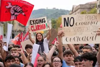 Los estudiantes quieren que cuelguen ejemplos de exámenes de la nueva selectividad