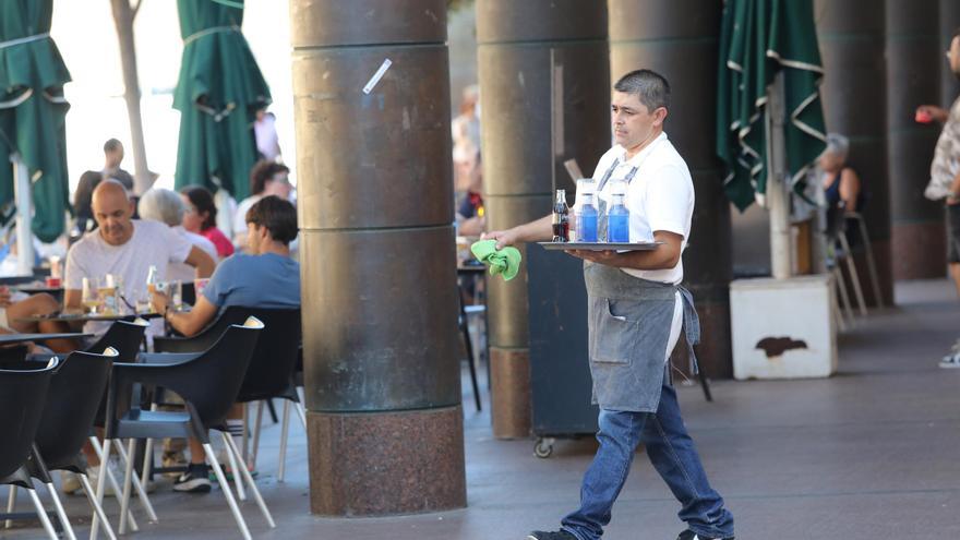 El sector de la hostelería pacta el nuevo convenio con mejoras en formación y conciliación