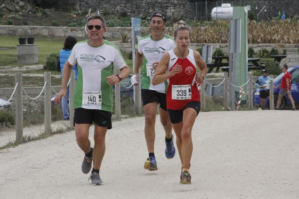 Más de medio millar de corredores completaron el espectacular y exigente recorrido de 21 kilómetros por la Costa da Vela de Cangas.
