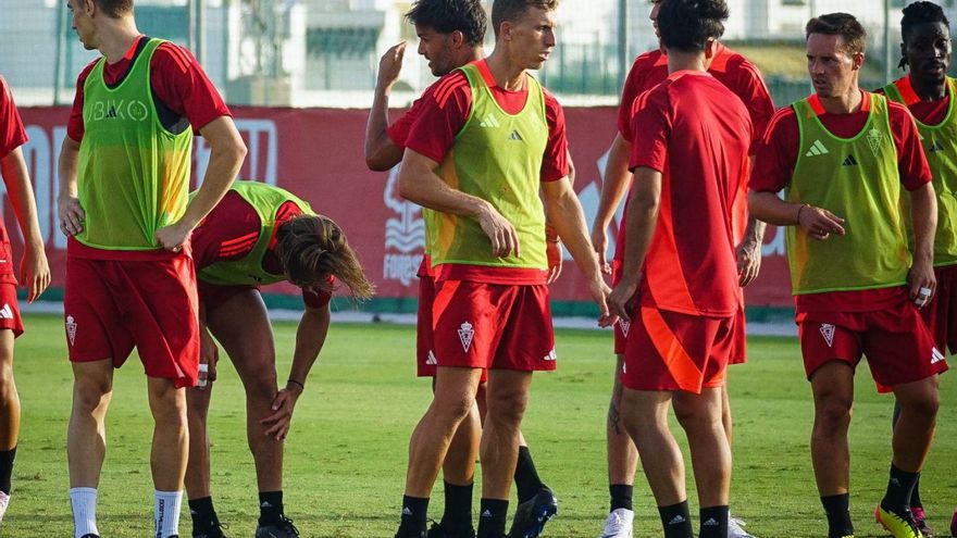 Un rodaje para el Real Murcia sin demasiadas conclusiones
