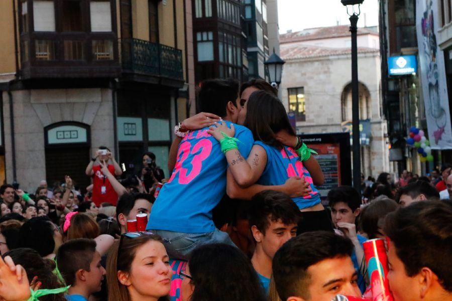 Los peñistas ponen el color en la iniciativa de Va