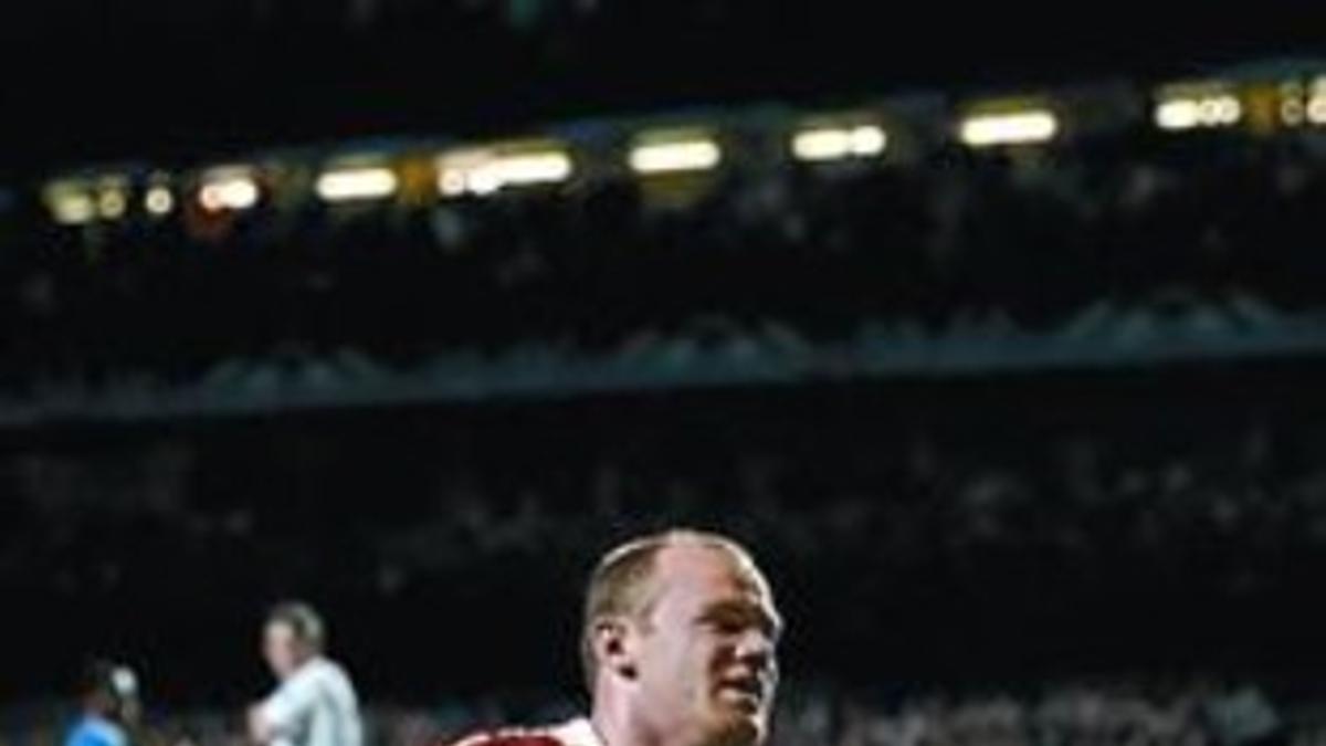 Rooney celebra el gol que dio el triunfo al United en Stamford Bridge.