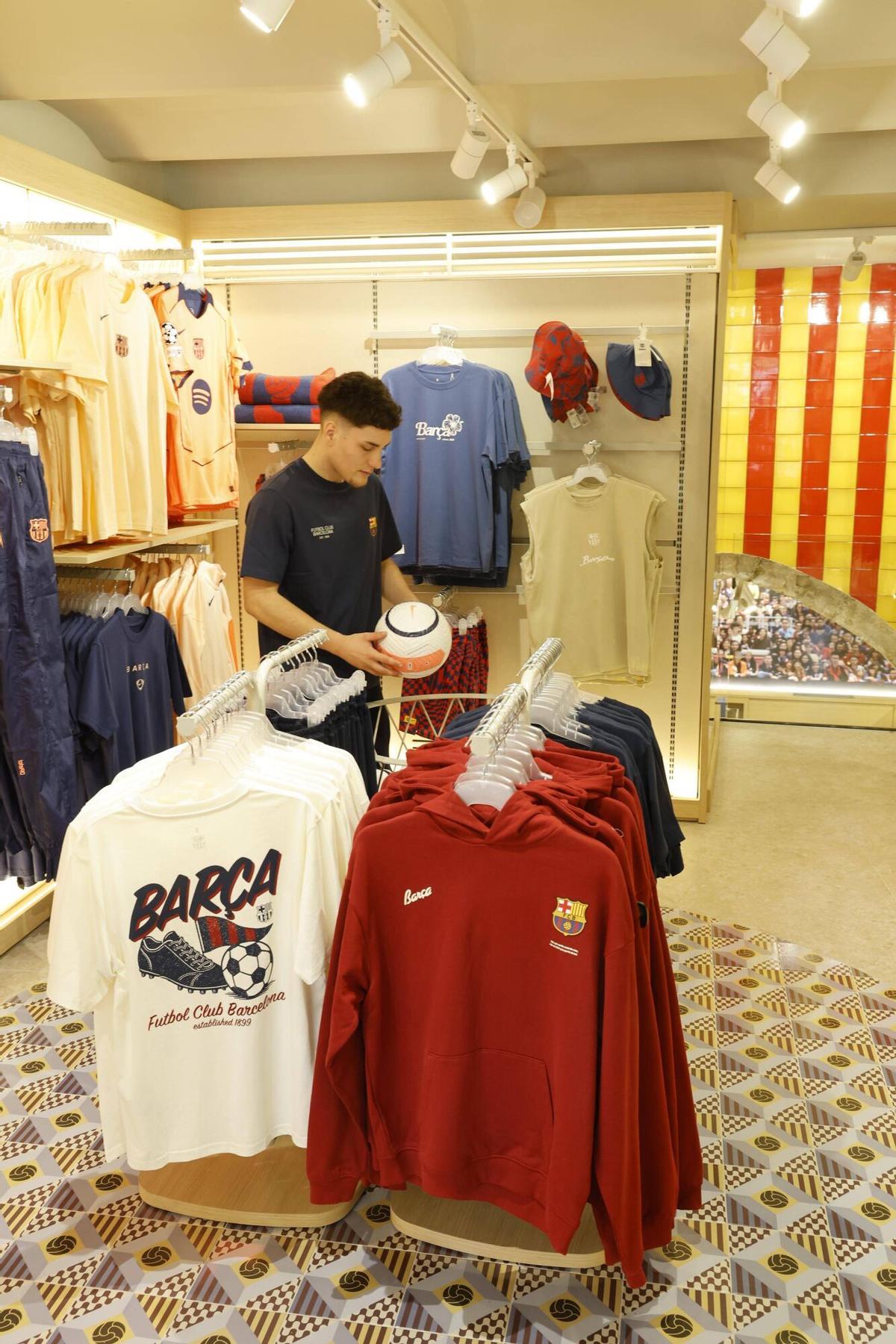 La nova botiga del FC Barcelona a Girona.