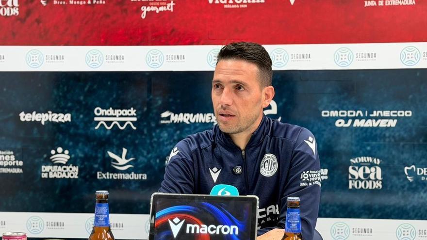 Rocha: «Sólo existe un partido y es el de este domingo ante el Melilla»