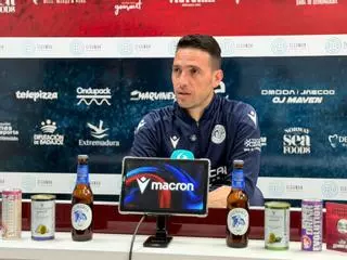 Rocha: «Sólo existe un partido y es el de este domingo ante el Melilla»