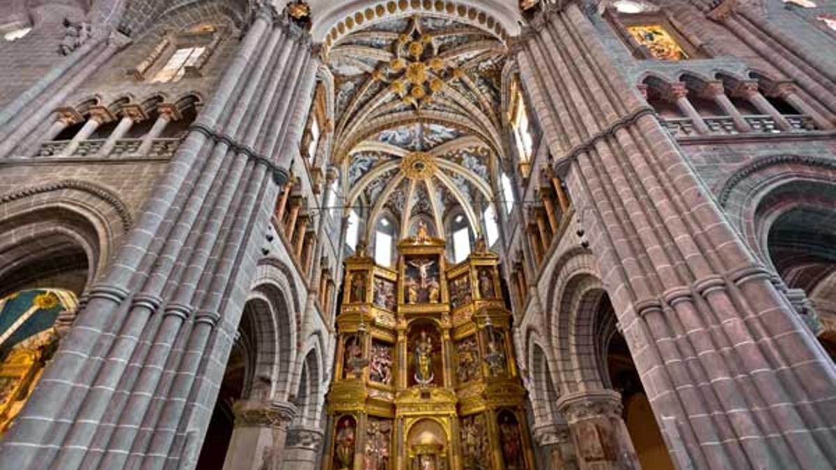 Tarazona exhibe los tesoros de su catedral, ocultos durante tres décadas